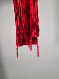 Samtschal | Damenschal "Red Velvet Wrinkle Crash"