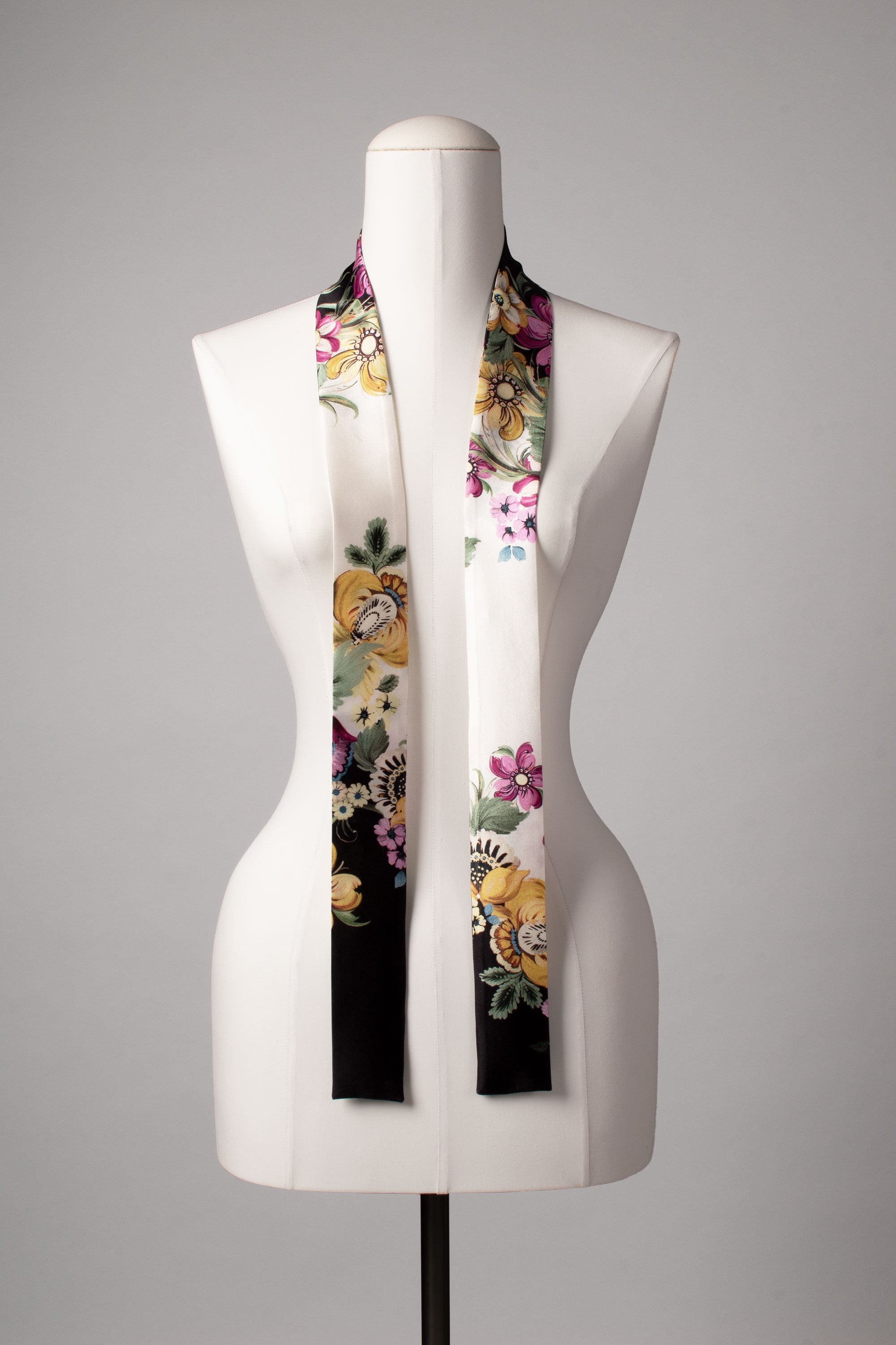 Minischal | Damenschal "Black n White n Flowers