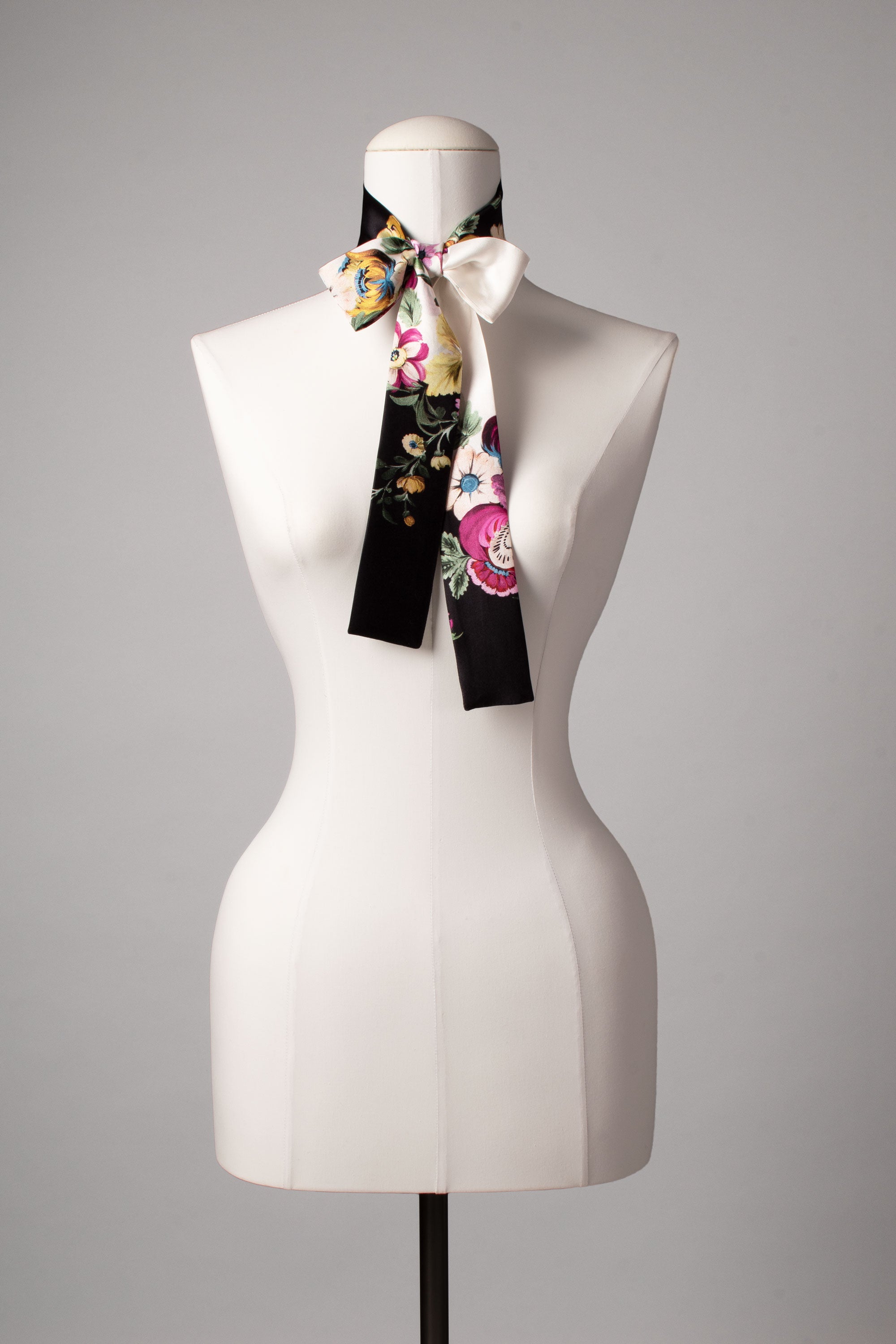 Minischal | Damenschal "Black n White n Flowers