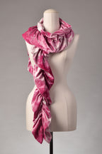 Samtschal | Damenschal "Crushed Purple-White Marble Velvet Cascade"