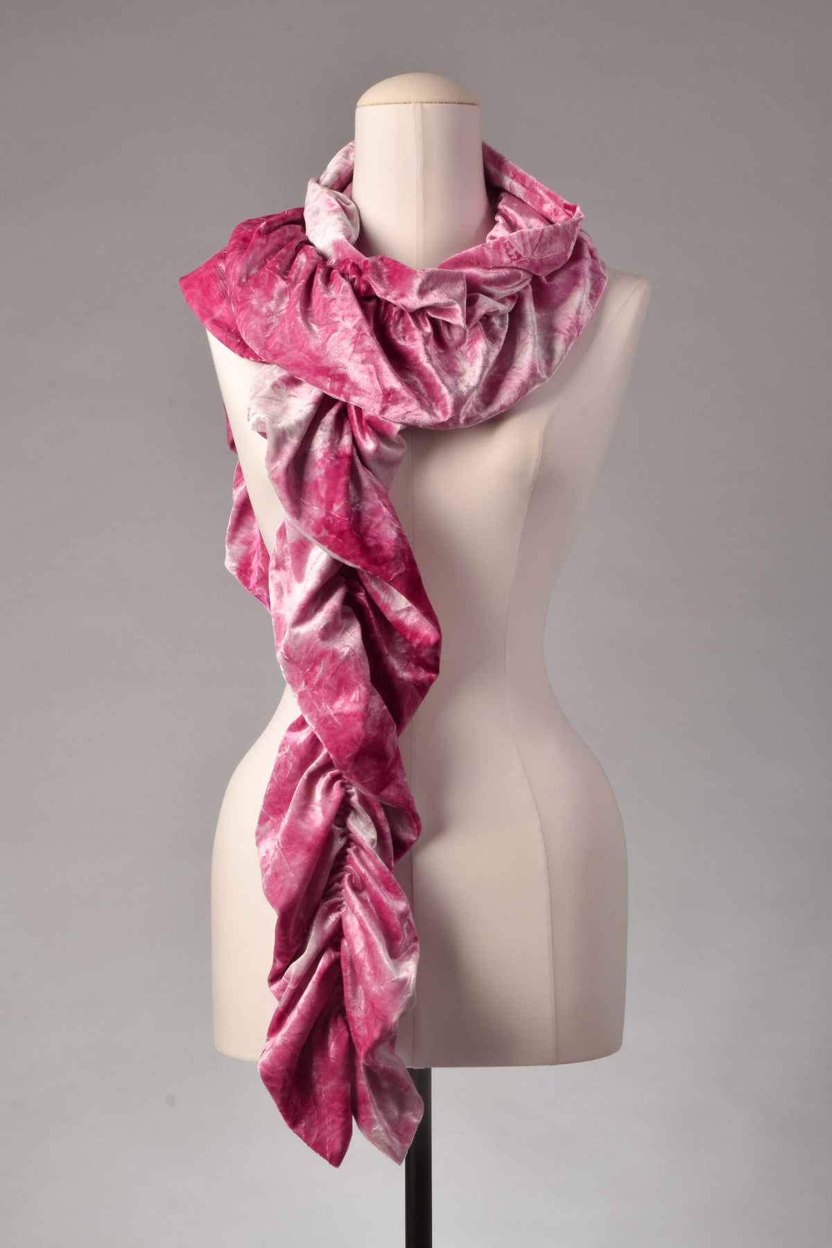 Samtschal | Damenschal "Crushed Purple-White Marble Velvet Cascade"