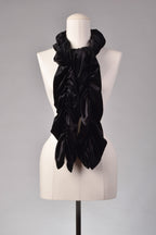 Samtschal | Damenschal "Black Velvet Cascade"