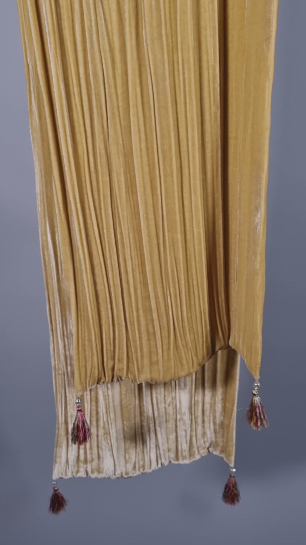 Samtschal | Damenschal "Ginger Velvet Straight Crash with Tassels"