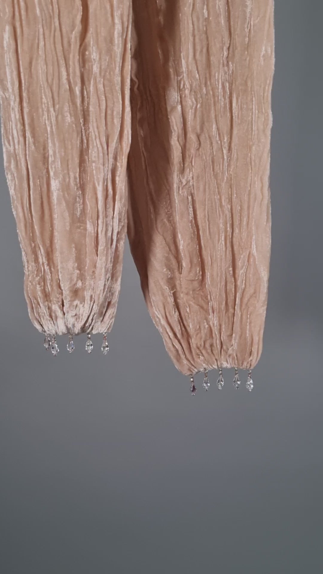 Samtschal | Damenschal " Velvet Wrinkle Crash Pearl Fringes"