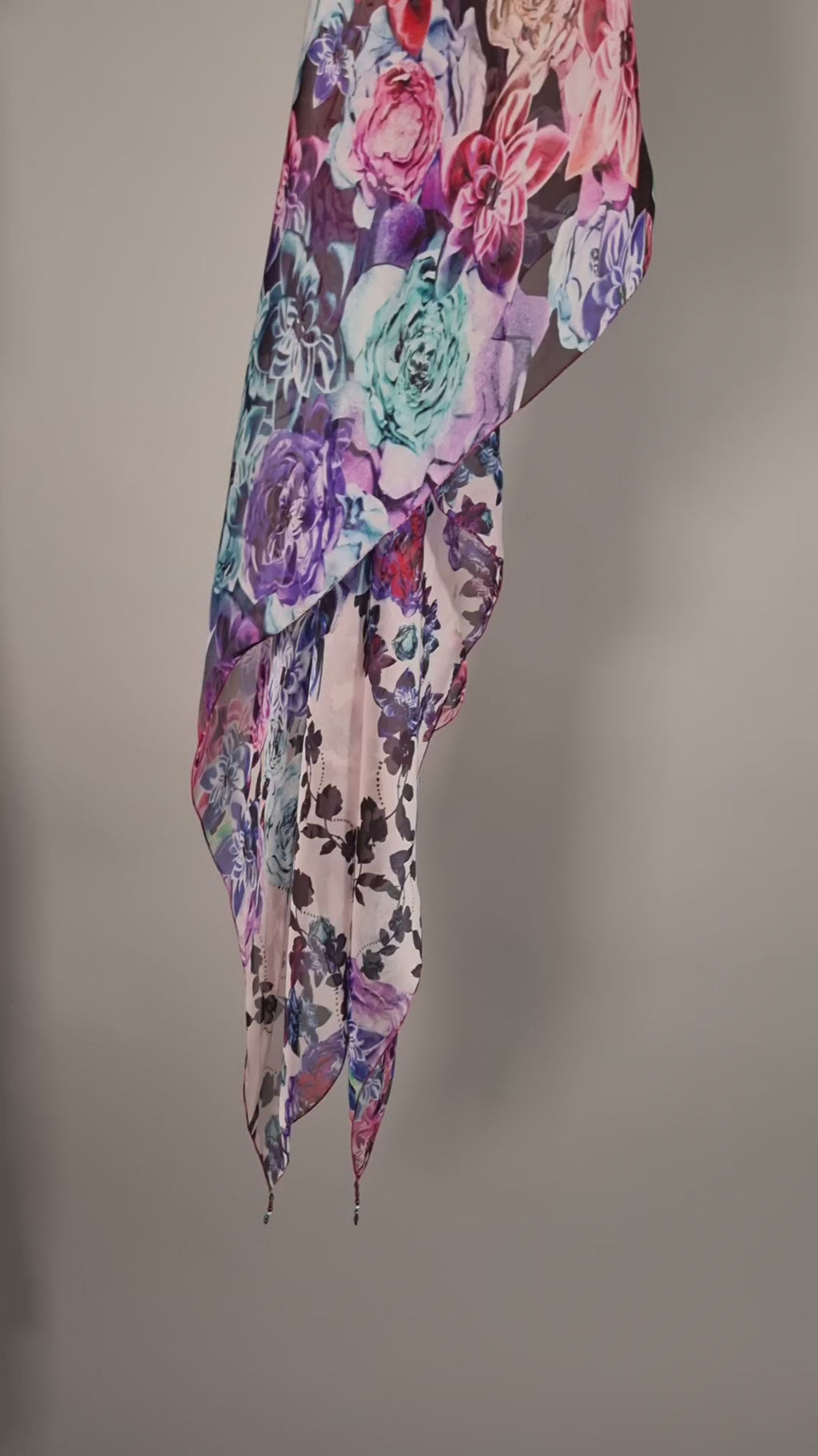 Seidenschal | Damenschal "Blueish Blossoms"