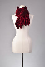 Samtschal | Damenschal "Deep Burgundy Velvet Cascade"