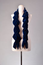 Samtschal | Damenschal "Deep Blue Velvet Cascade"