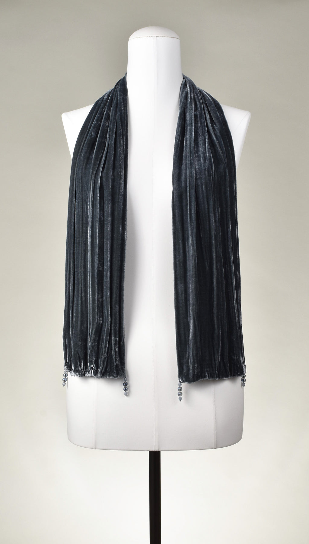 Samtschal | Damenschal "Steel Grey Velvet Straight Crash"