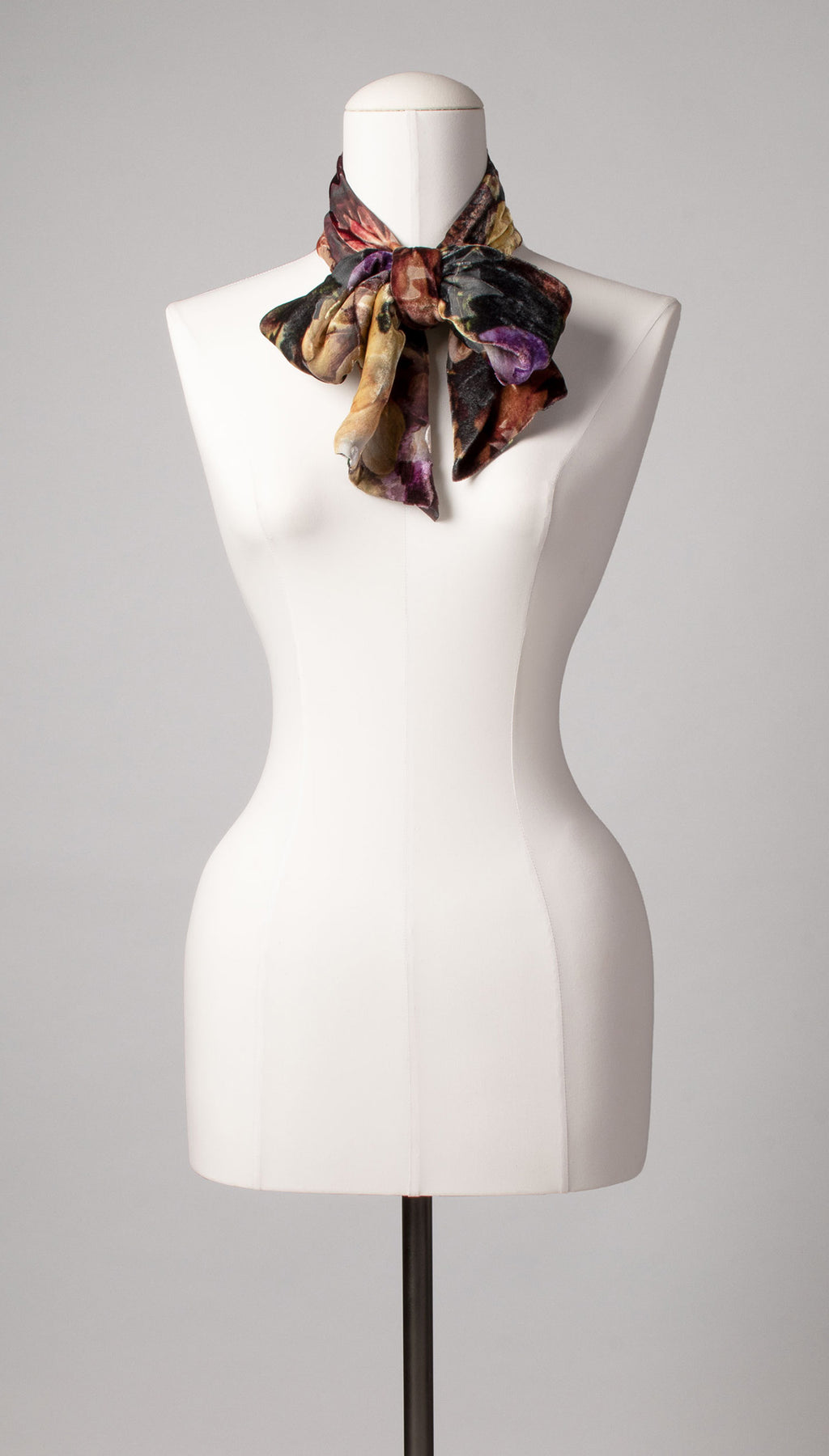 Samtschal | Damenschal "Velvet Flower Dreams"