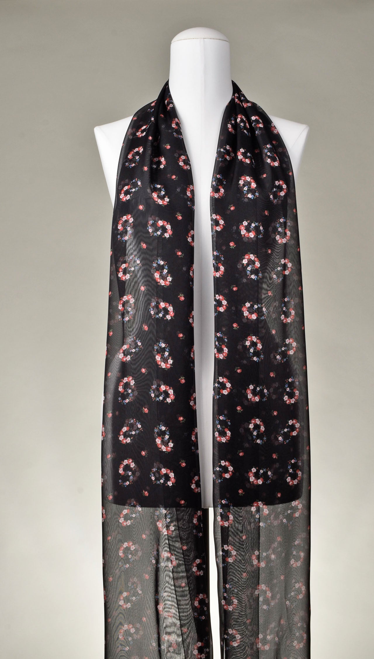 Seidenschal | Damenschal "Kränzchen"