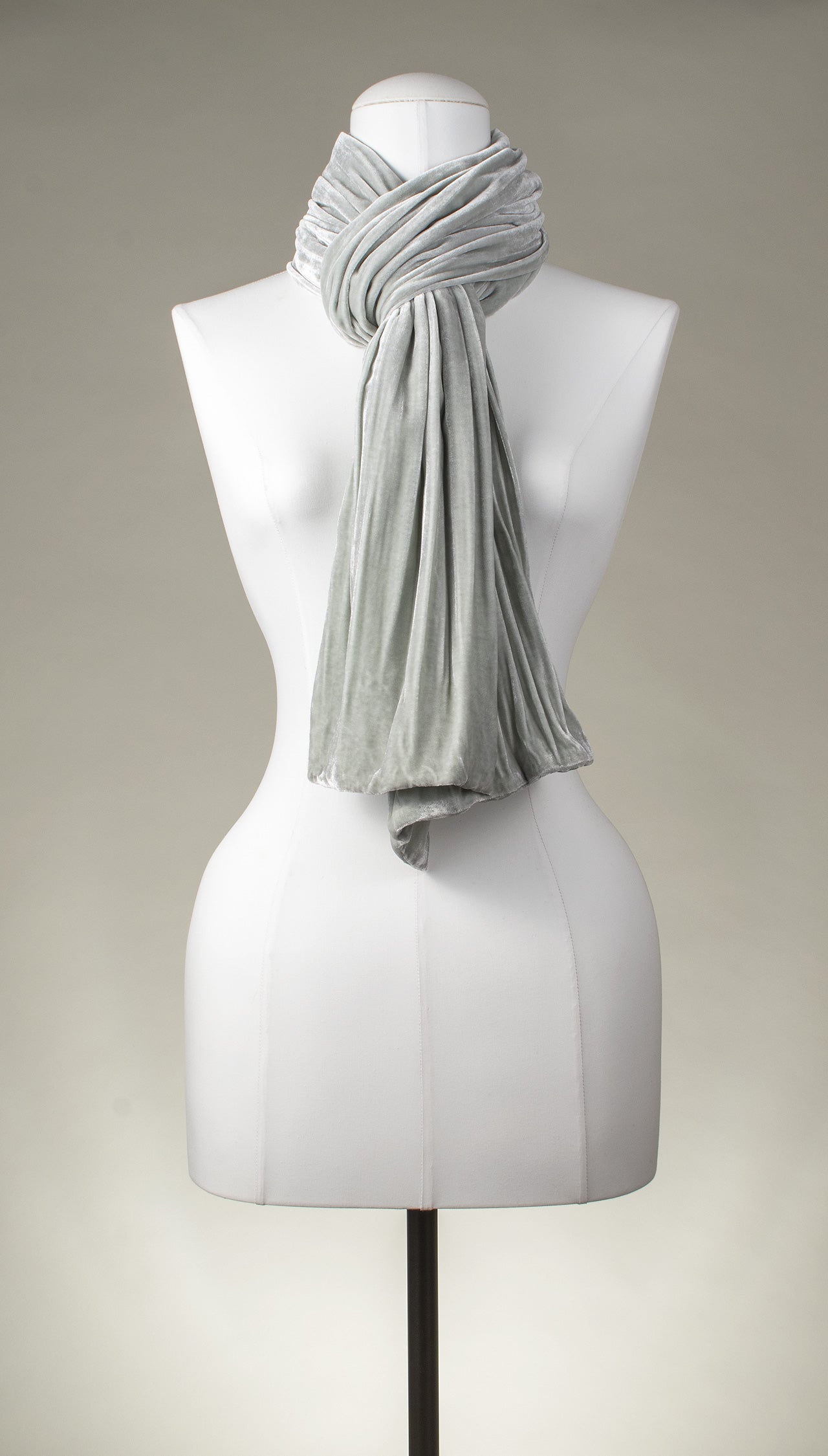 Samtschal | Damenschal "Ice Grey Velvet"