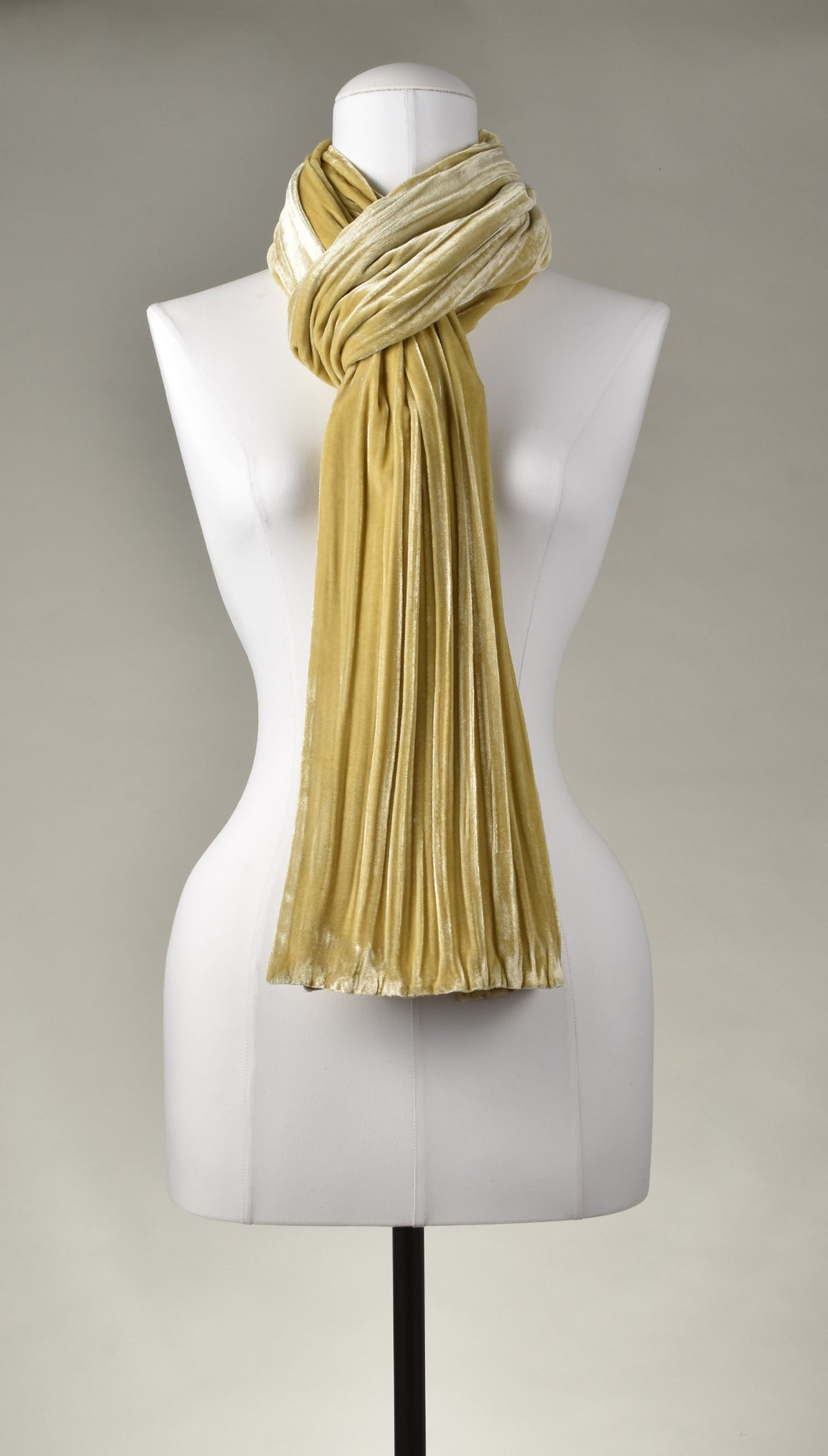 Samtschal | Damenschal "Ginger Velvet Straight Crash with Tassels"