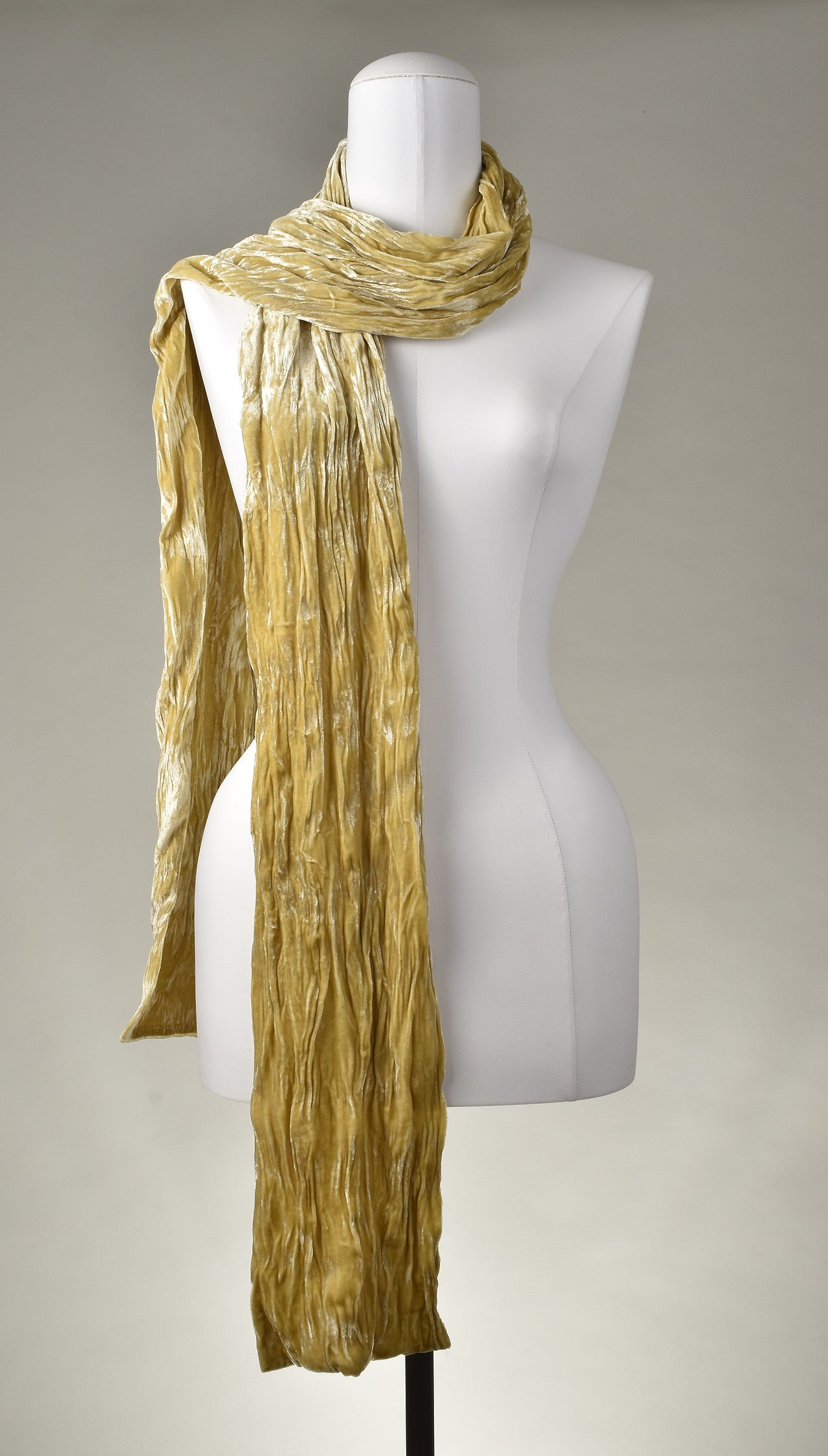 Samtschal | Damenschal "Ginger Velvet Wrinkle Crash"