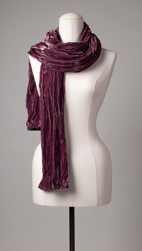 Samtschal | Damenschal "Lilac Velvet Wrinkle Crash"