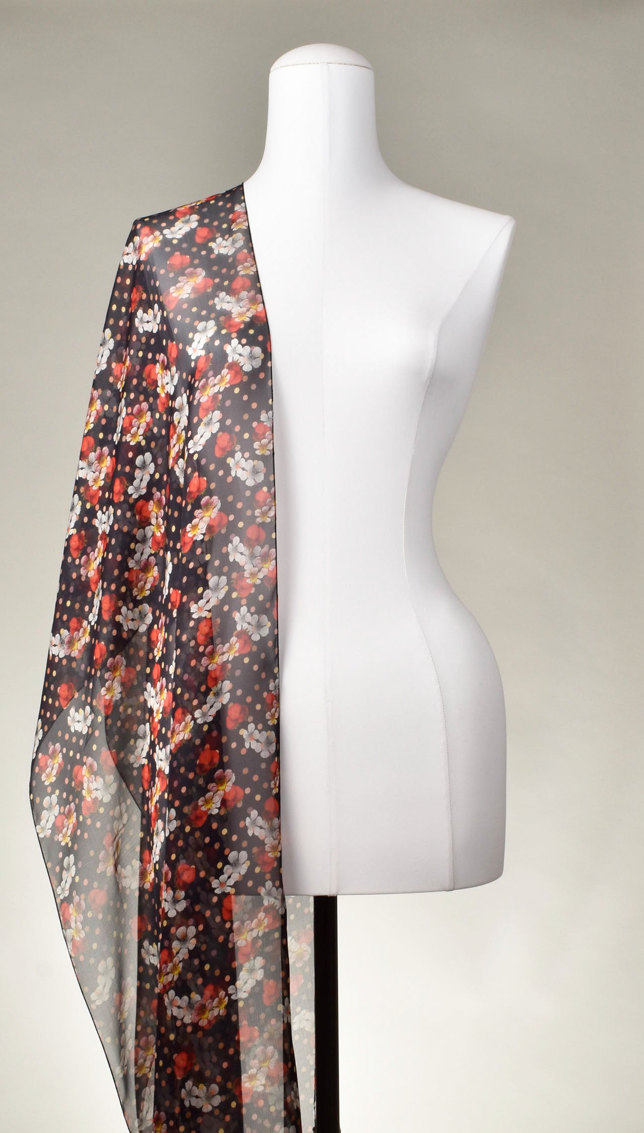 Seidenschal | Damenschal "Strawberries Blossoms & Dots"